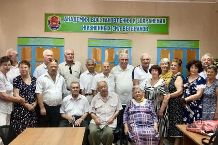 Встреча первого секретаря Севастопольского горкома КПРФ В.М. Пархоменко с ветеранами Города-Героя Севастополя