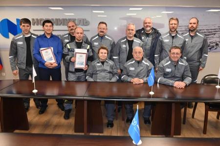 Поздравление Николая Харитонова с 90-летием Норильска