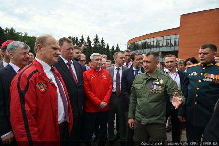 140-й гуманитарный конвой КПРФ ушел из подмосковных «Снегирей»