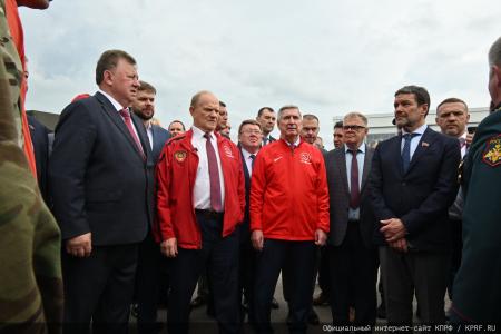 140-й гуманитарный конвой КПРФ ушел из подмосковных «Снегирей»