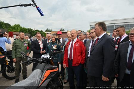 140-й гуманитарный конвой КПРФ ушел из подмосковных «Снегирей»