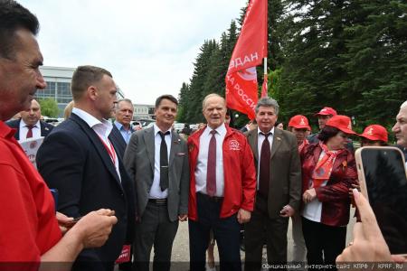 140-й гуманитарный конвой КПРФ ушел из подмосковных «Снегирей»