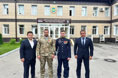 В Рязанском гвардейском высшем воздушно-десантном командном училище имени генерала армии Маргелова состоялось торжественное открытие фотовыставки «Герои Гостомеля»