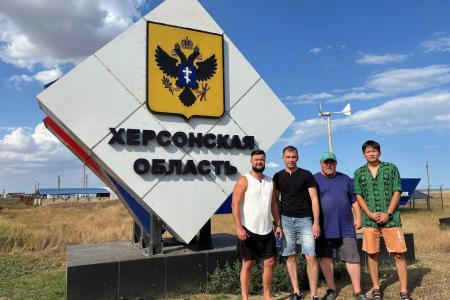 Сквозь всю страну — к бойцам на передовой: работа гуманитарного штаба КПРФ в Херсонской области