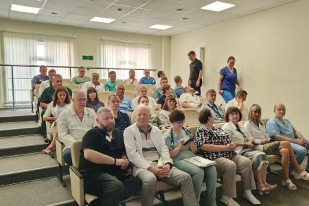 Депутат-коммунист Денис Сидоров вручил награды и памятные подарки Рязанской областной Думы