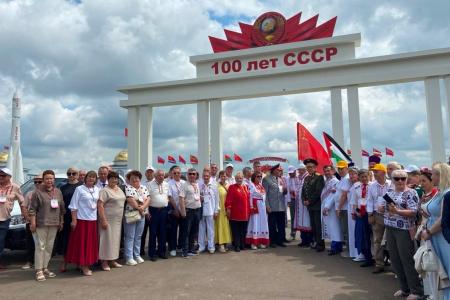 Праздник «УЯВ» посетила делегация от Самарского регионального отделения КПРФ