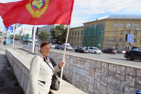 Акция протеста в Новосибирске: КПРФ требует остановить рост цен