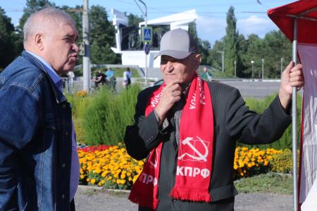В Омске продолжается акция «красная палатка»