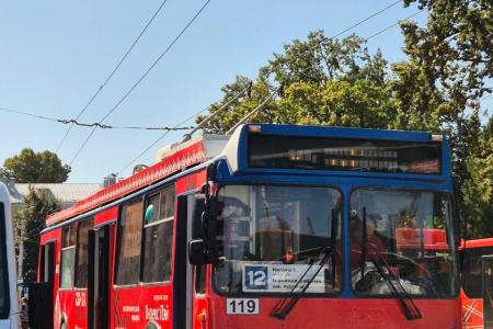 Калуга. Литературный троллейбус в день города