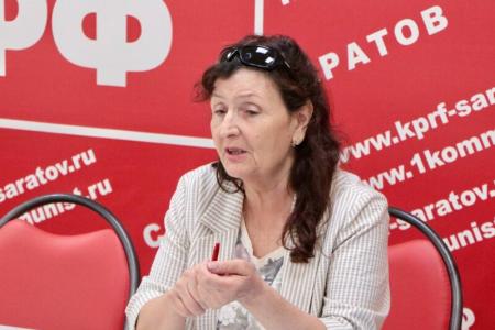 В Саратовском обкоме КПРФ состоялось пионерское собрание под руководством Ирины Ганиевой, члена Бюро обкома, ответственной за развитие молодежного и пионерского движения