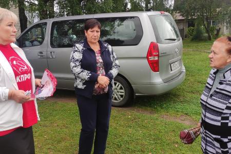 Лидер новгородских коммунистов ведёт предвыборную работу в районах