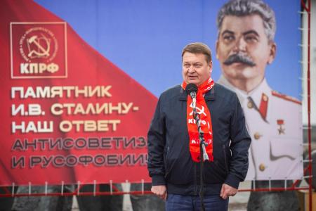 Нижегородские коммунисты провели акцию «Памятнику Сталину – в Нижнем Новгороде быть!»