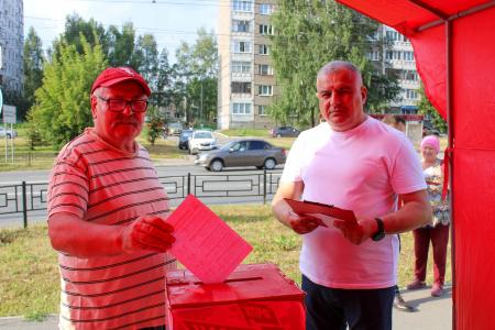 Народный Референдум КПРФ в Ижевске: Волна поддержки нарастает!