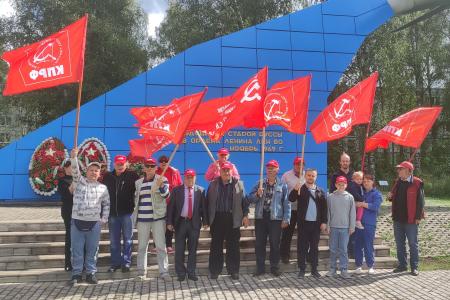 Новгородская область. Город воинской славы Старая Русса принял «Красные крылья Победы»