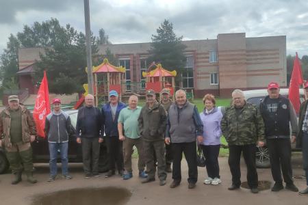 Новгородская область. В Парфинском районе проведен автопробег КПРФ «Красные крылья Победы»