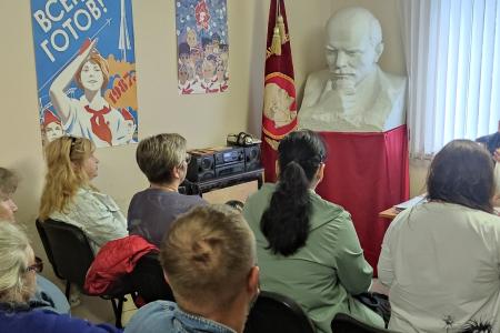 Лидер новгородских коммунистов ведёт предвыборную работу в районах