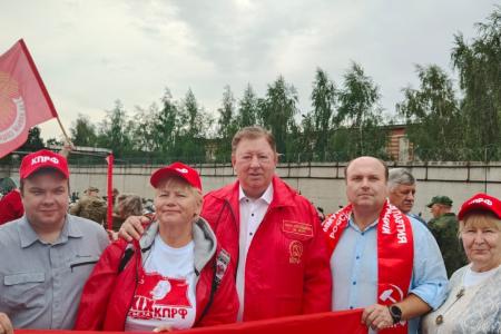 Рязанские коммунисты приняли участие в 142-м гуманитарном конвое КПРФ
