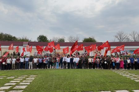 Коммунисты Кубани и Дона в рамках Всероссийской акции «Красные крылья Победы» провели общие мероприятия в память о Кущевской атаке красных казаков в 1942 году