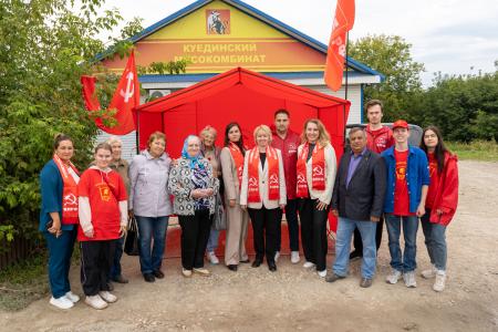 Пермский край: Мария Дробот и Ксения Айтакова провели агитационные встречи с жителями посёлков Октябрьский и Щучье Озеро