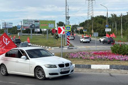 Акция "Красные крылья Победы" в Ульяновске