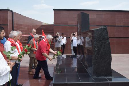 Коммунисты Чечни приняли участие во Всероссийском патриотическом автопробеге КПРФ «Красные крылья Победы»
