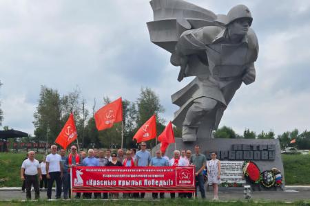 Коммунисты Северной Осетии поддержали патриотический автопробег «Красные крылья Победы»