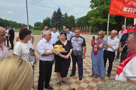 Коммунисты Северной Осетии поддержали патриотический автопробег «Красные крылья Победы»