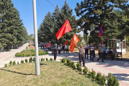 В Гюмри прозвучал голос армянских коммунистов в защиту исторической памяти и российской 102-й военной базы