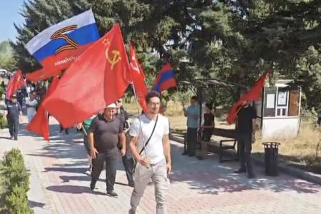 В Гюмри прозвучал голос армянских коммунистов в защиту исторической памяти и российской 102-й военной базы