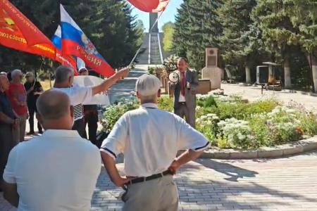 В Гюмри прозвучал голос армянских коммунистов в защиту исторической памяти и российской 102-й военной базы