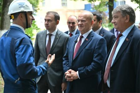 Г.А. Зюганов посетил Калужский турбинный завод