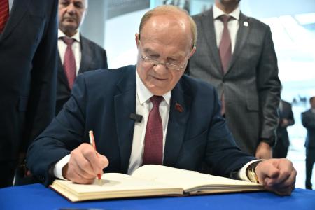 Г.А. Зюганов посетил музей космонавтики в Калуге