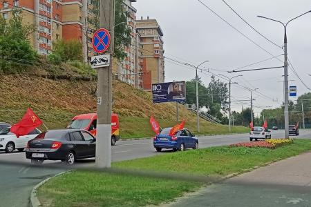 Во Владимире прошел автопробег «Красные крылья Победы»