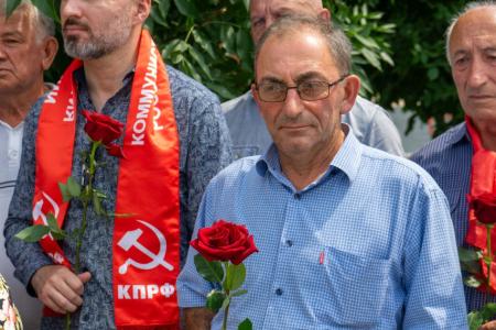 Коммунисты Кабардино-Балкарии приняли эстафету патриотического автопробега КПРФ «Красные крылья Победы»