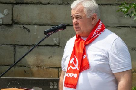Коммунисты Кабардино-Балкарии приняли эстафету патриотического автопробега КПРФ «Красные крылья Победы»