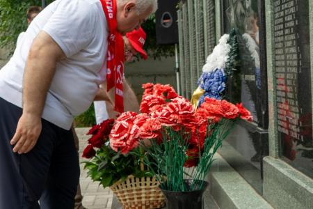 Коммунисты Кабардино-Балкарии приняли эстафету патриотического автопробега КПРФ «Красные крылья Победы»