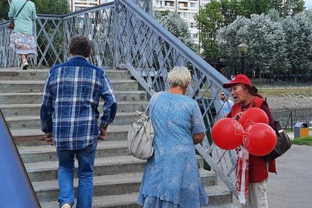 Ивановские коммунисты поздравили земляков с Днём города