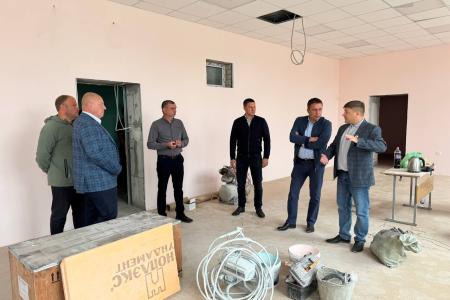 Сенатор Айрат Гибатдинов провёл рабочую поездку в Ульяновский район