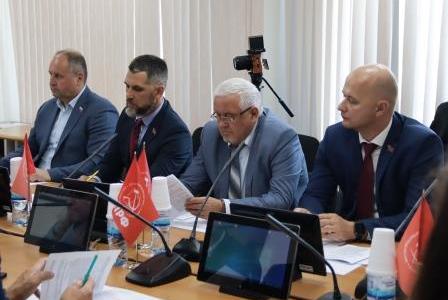 Мария Дробот приняла участие в заседании фракции КПРФ в Законодательном Собрании Пермского края