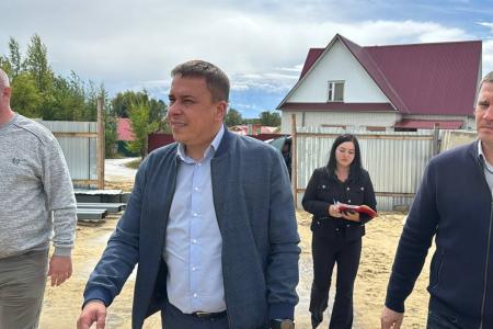 Сенатор Айрат Гибатдинов провёл рабочую поездку в Ульяновский район