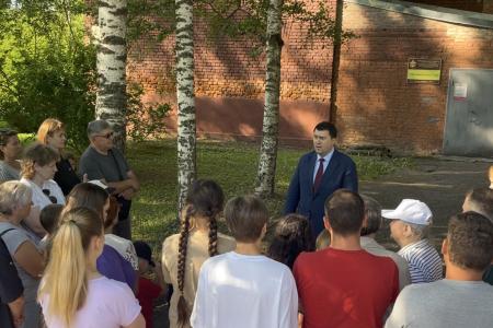Олег Лебедев провёл встречу с жителями Вологды и приемы избирателей в Кирилловском и Вашкинском районах Вологодской области