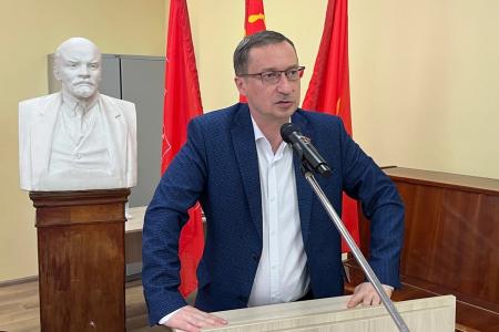 Комсомол Ленинграда: Решения XIX Съезда КПРФ  — в жизнь!