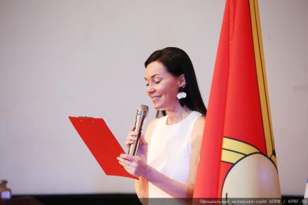 Геннадий Зюганов в Медовый Спас посетил военный госпиталь