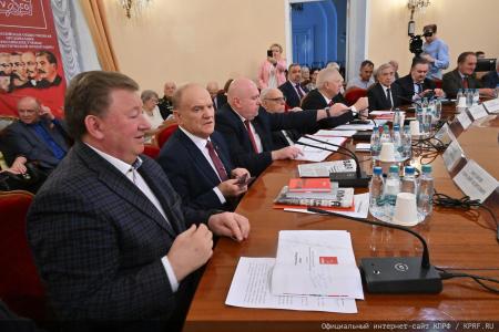Состоялся круглый стол, посвященный годовщине событий августа 1991 года