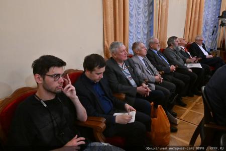 Состоялся круглый стол, посвященный годовщине событий августа 1991 года