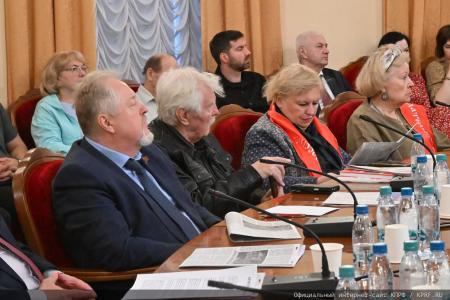 Состоялся круглый стол, посвященный годовщине событий августа 1991 года