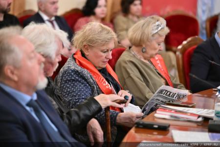 Состоялся круглый стол, посвященный годовщине событий августа 1991 года