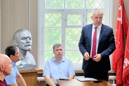 Депутат Государственной Думы Алексей Куринный работает в Томской области