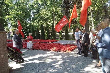 Воронеж. Эстафета памяти продолжается