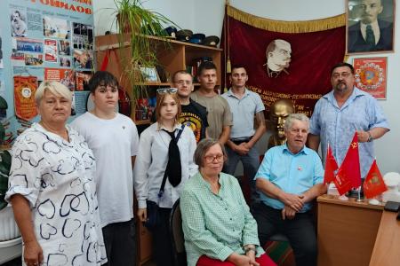 Подмосковные коммунисты: Мы СВОих не бросаем! Мы за Родину и народ!
